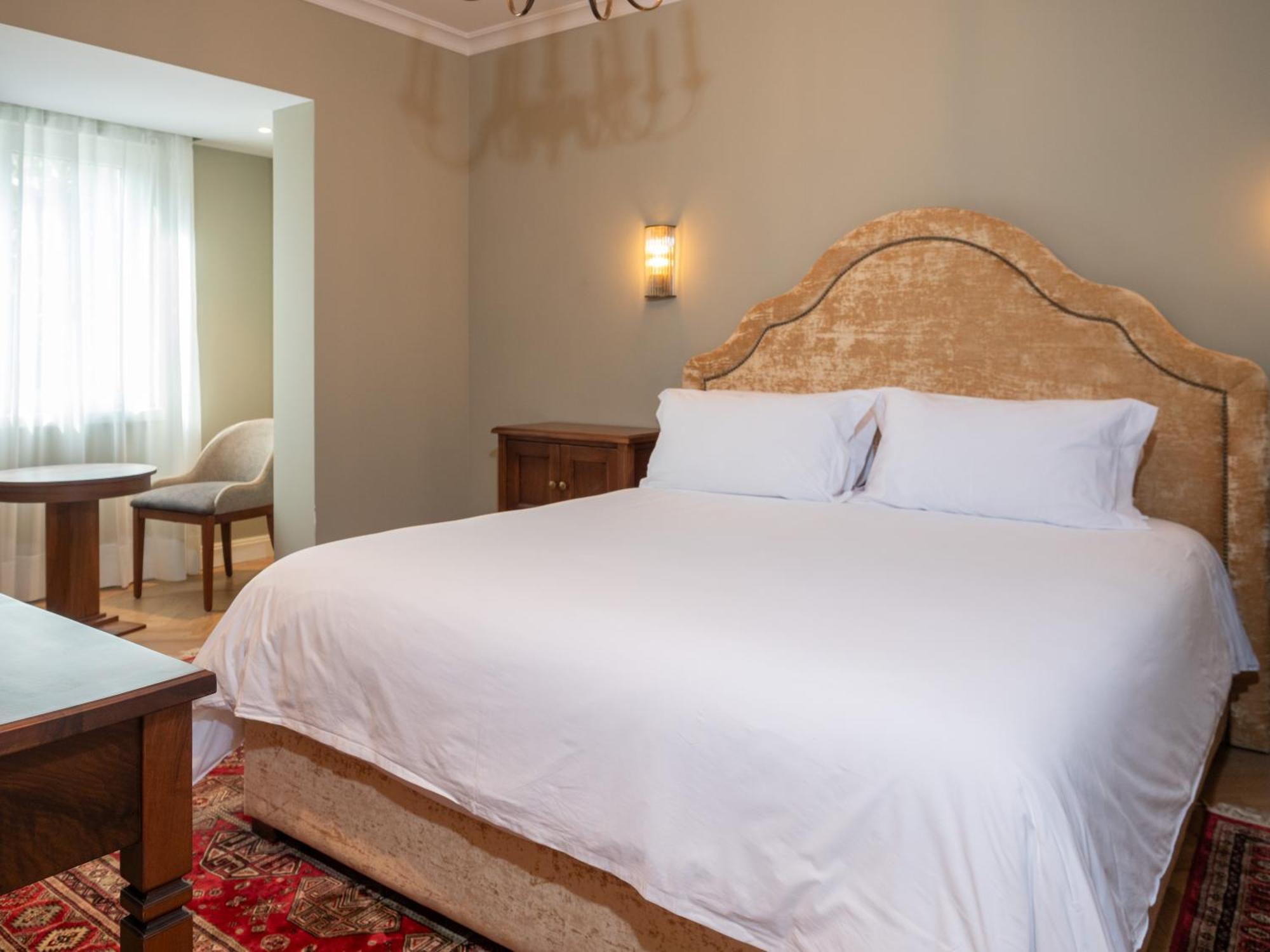 Ebel Boutique Hotel Tiranë Ngoại thất bức ảnh